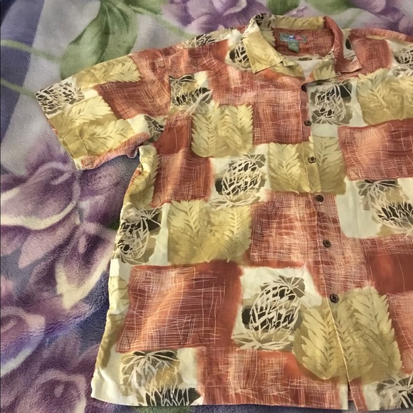 Beautiful silk shirt from Hawaii! - Picture 2 of 10